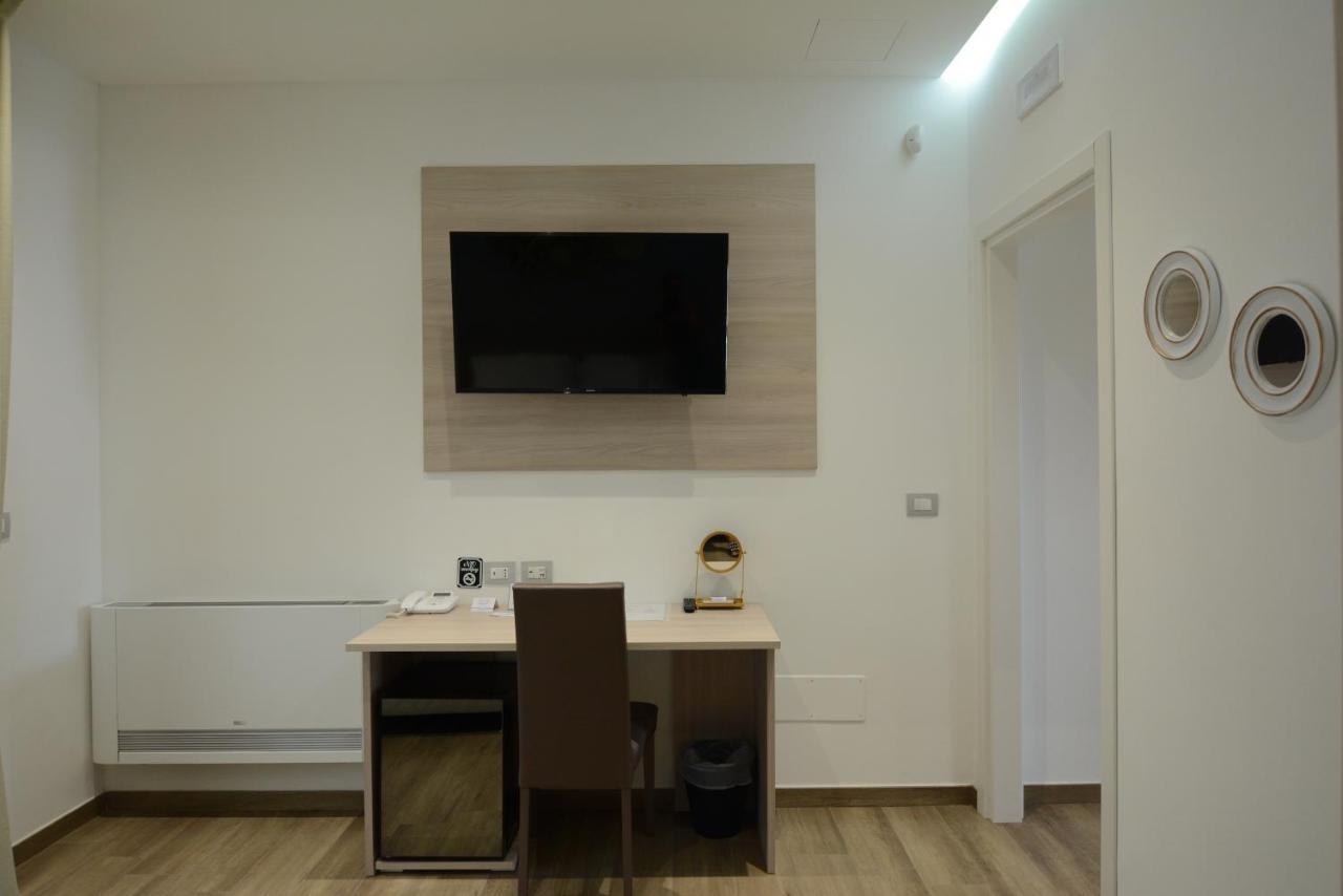 Hotel La Casa Di Frank à San Ferdinando di Puglia Extérieur photo